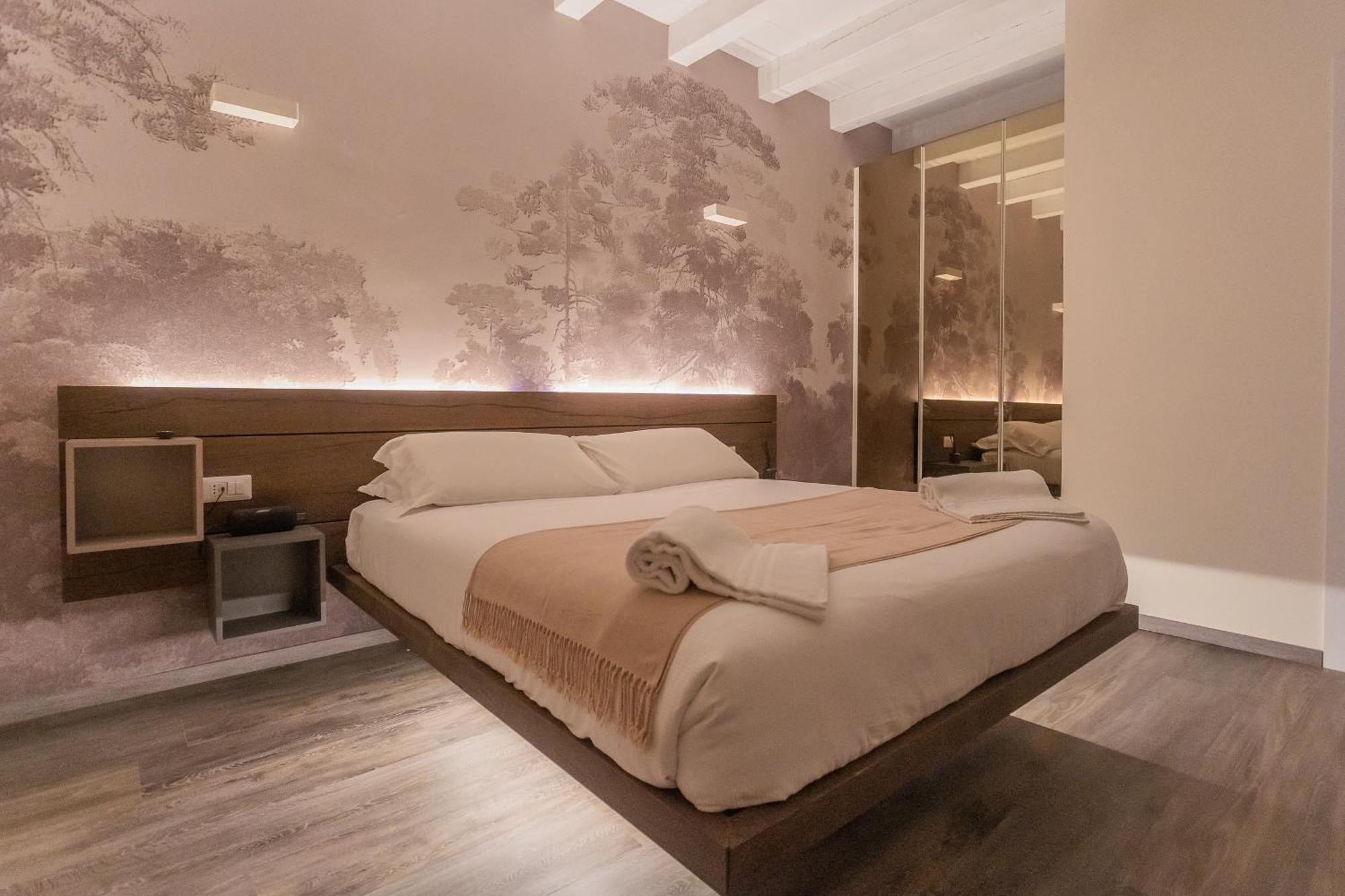 Modern & Stylish Apartment In Como City By Rent All Como Exterior foto